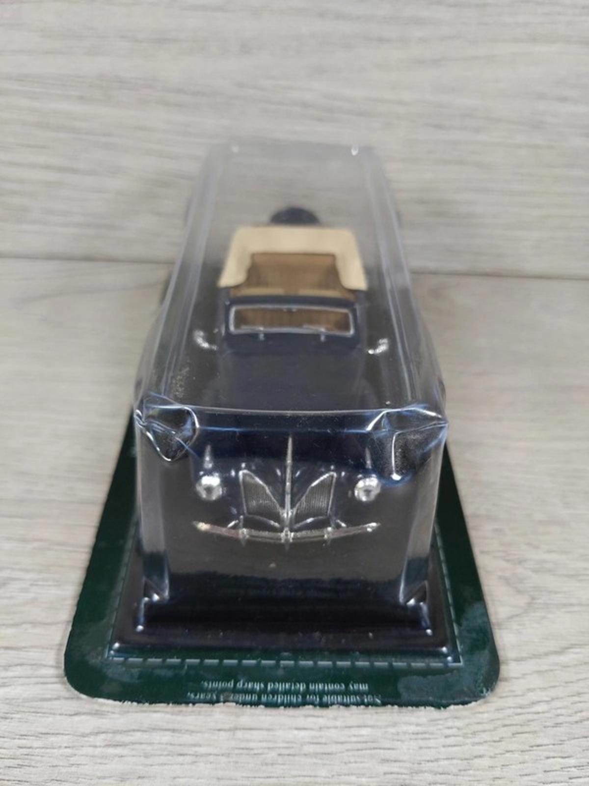 Del Prado Ultimate Car Collection Lincoln Continental 1:43 Scale Diecast Model