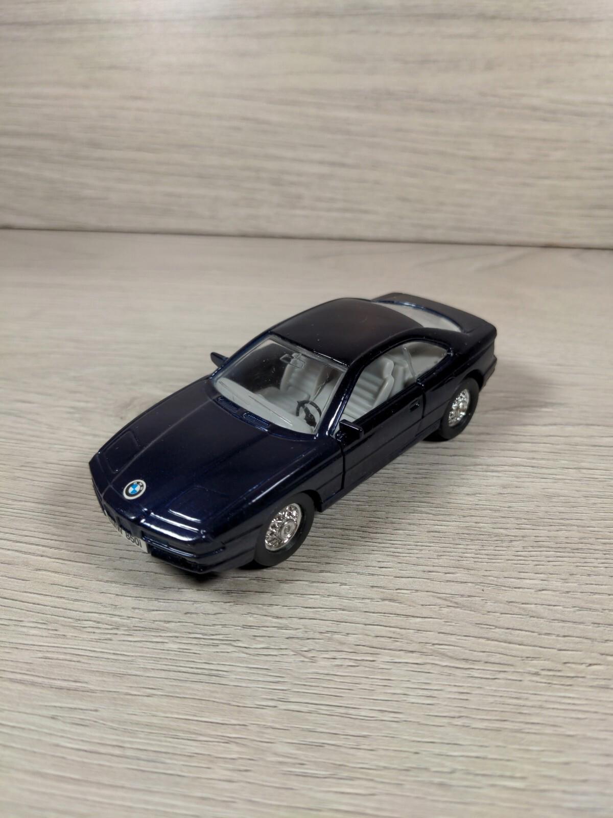 Shell Garage Sports Car Collection BMW 850 I Vintage Dicast Car