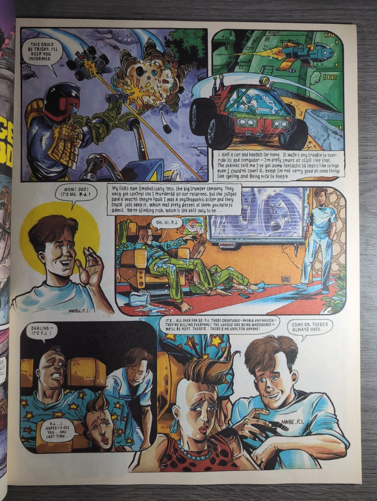 2000AD Prog 707 Featuring Judge Dredd Comic 1st Dec 1990 Vintage Retro Comic