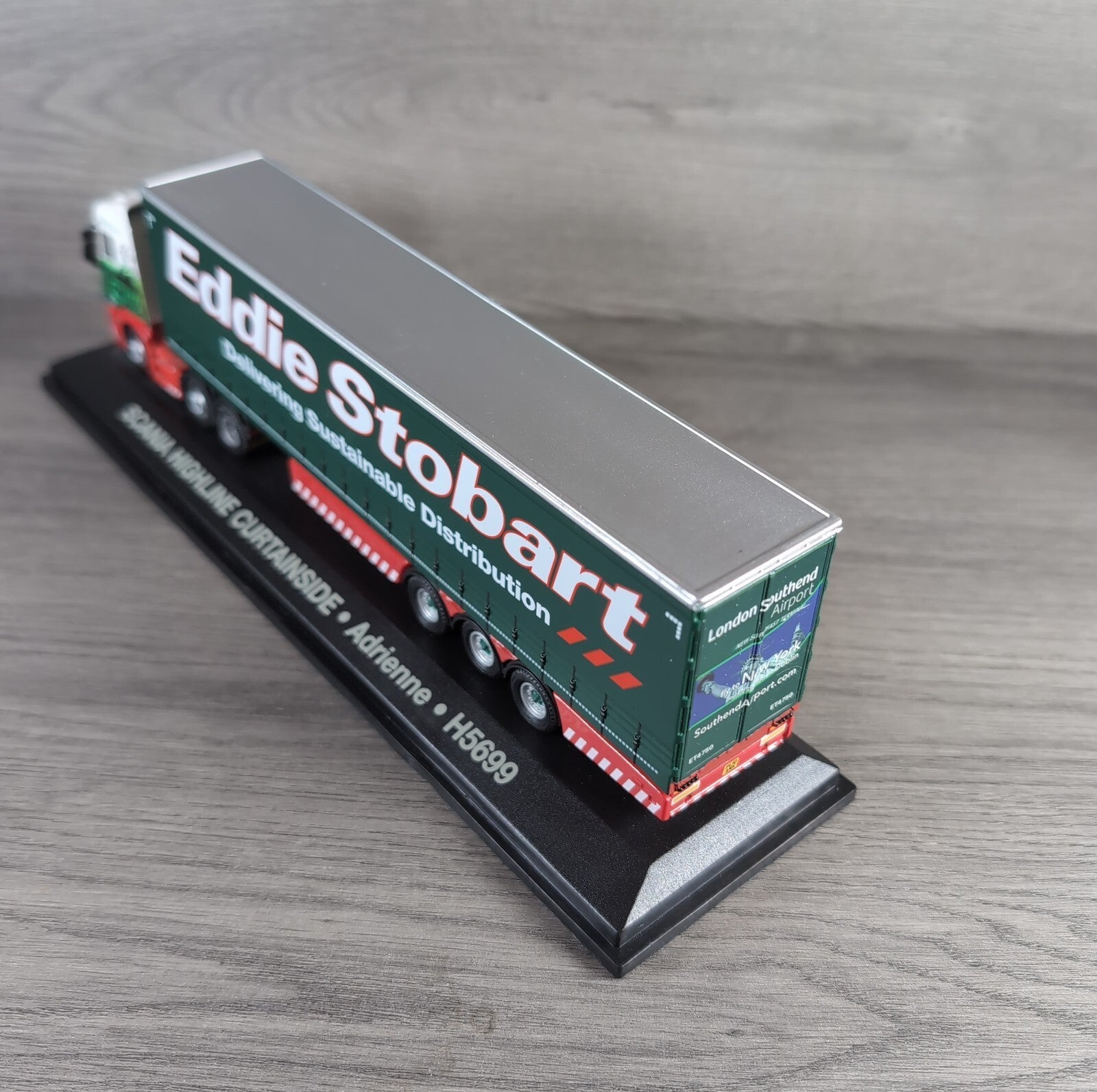 Atlas Editions Eddie Stobart Scania Highline Curtainside Adrienne H5699 1:76