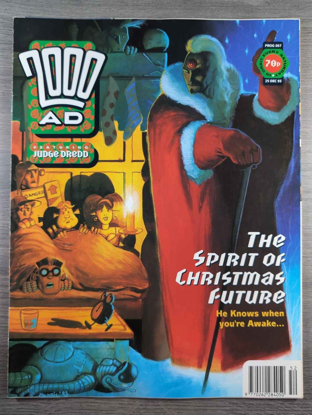 2000AD Prog 867 Featuring Judge Dredd Comic 25th Dec 1993 Vintage Retro Comic