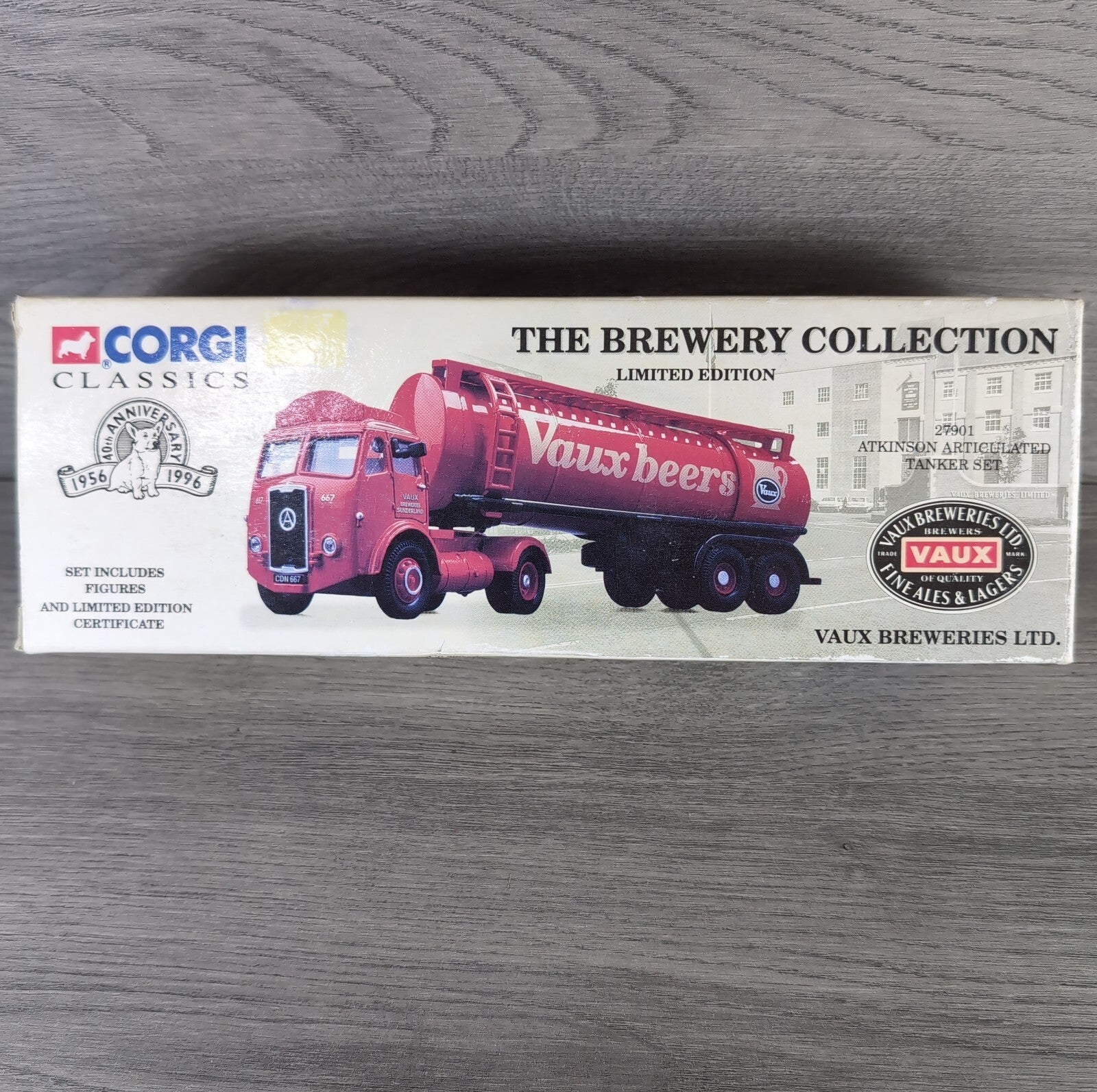 Corgi Classics 27901 Atkinson Articulated Tanker Set Vaux Breweries