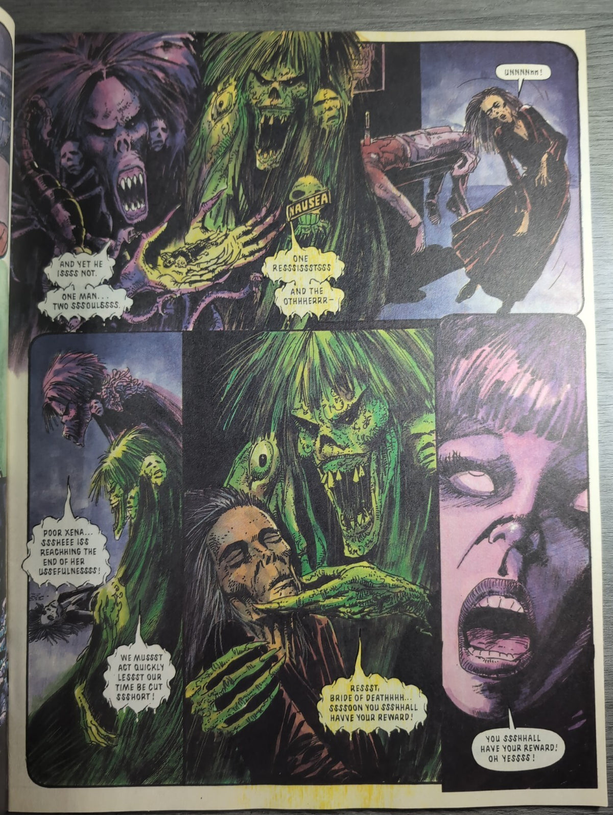 2000AD Prog 676 Featuring Judge Dredd Comic 28th April 1990 Vintage Retro Comic