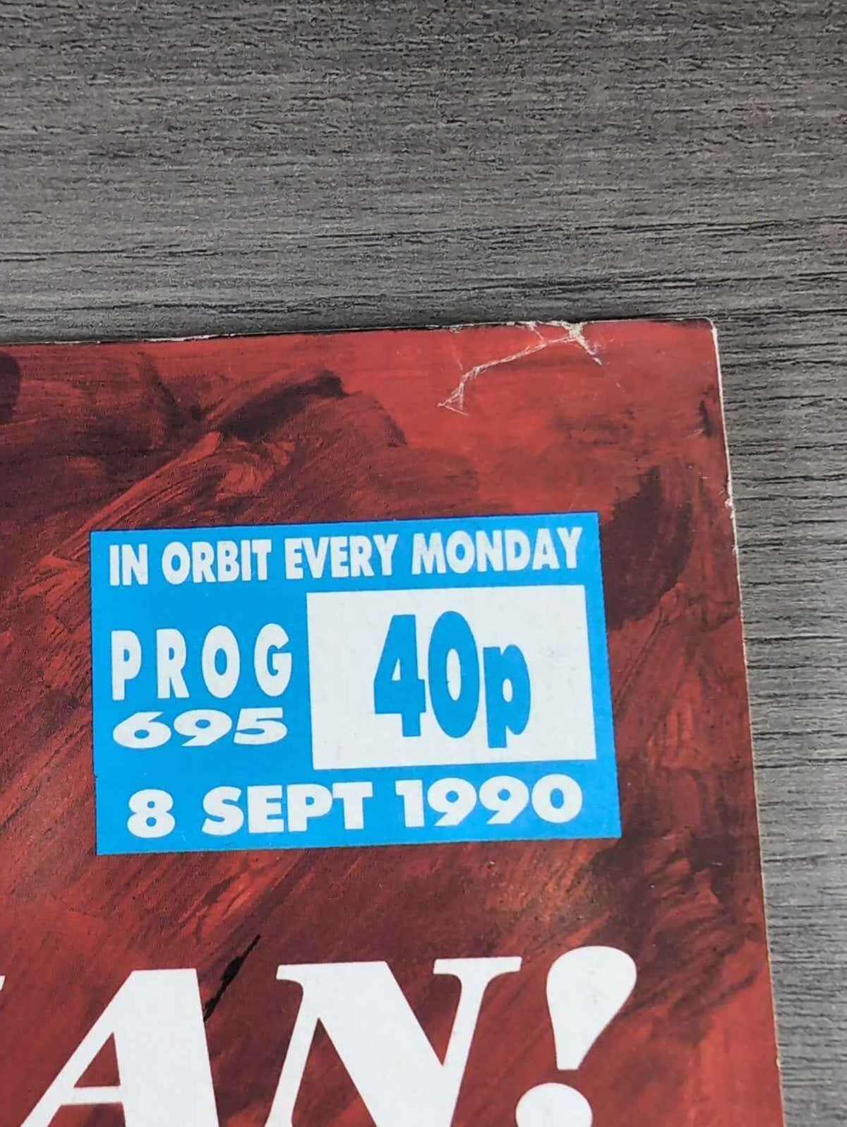 2000AD Prog 695 Featuring Judge Dredd Comic 8th Sept 1990 Vintage Retro Comic