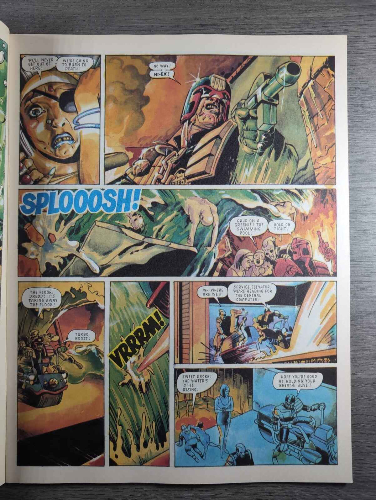 2000AD Prog 880 Featuring Judge Dredd Comic 25th March 1994 Vintage Retro Comic