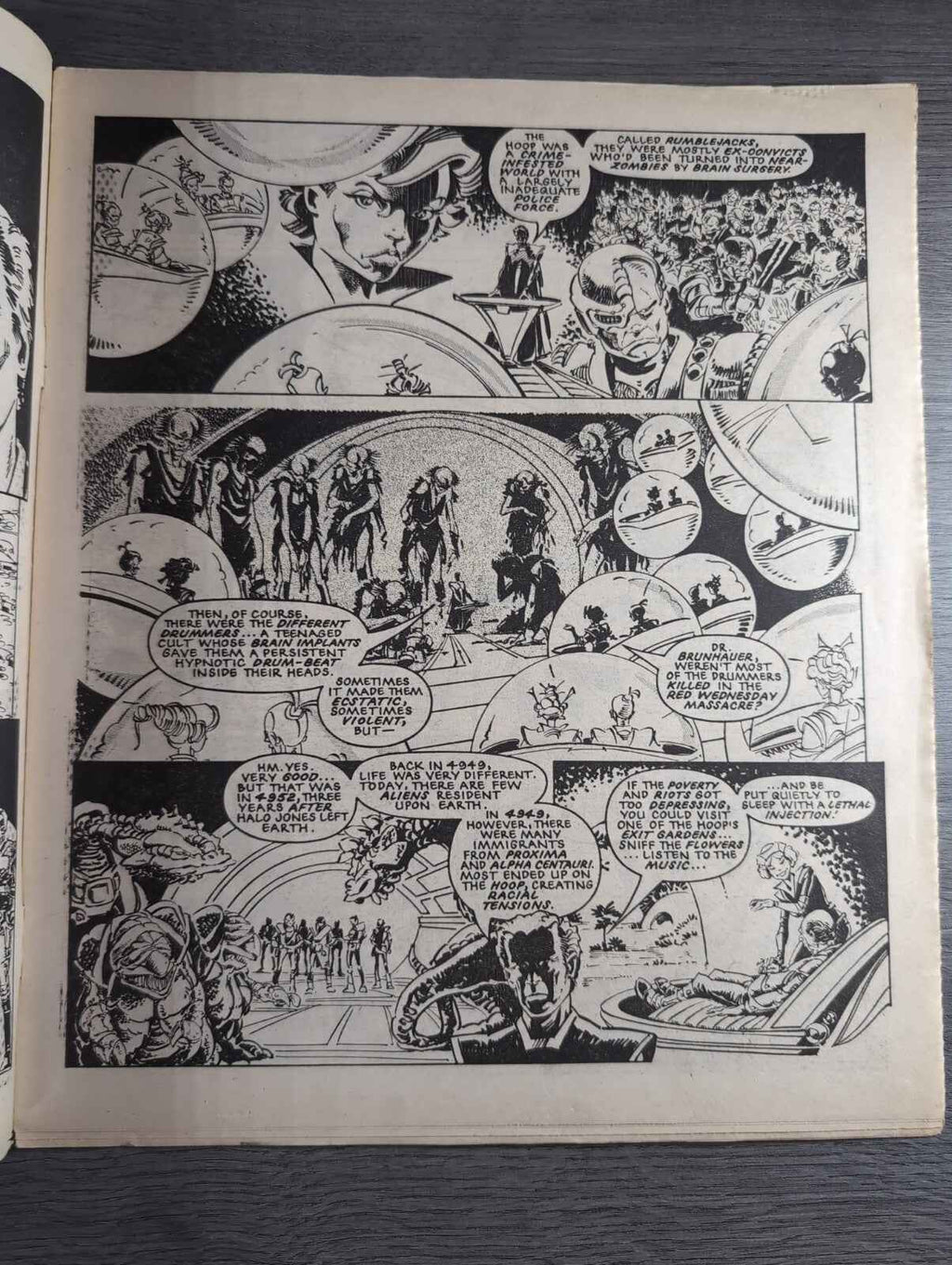 2000AD Prog 405 Featuring Judge Dread Comic 16th Feb 1985 Vintage Retro Comic
