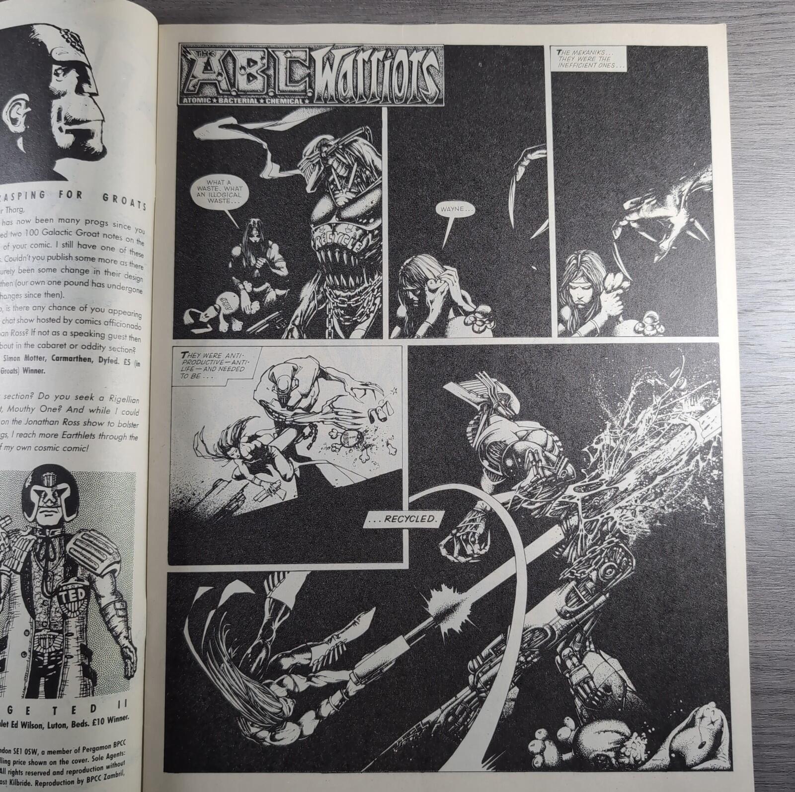 2000AD Prog 558 Featuring Judge Dredd 23rd January 1988 Vintage Comic