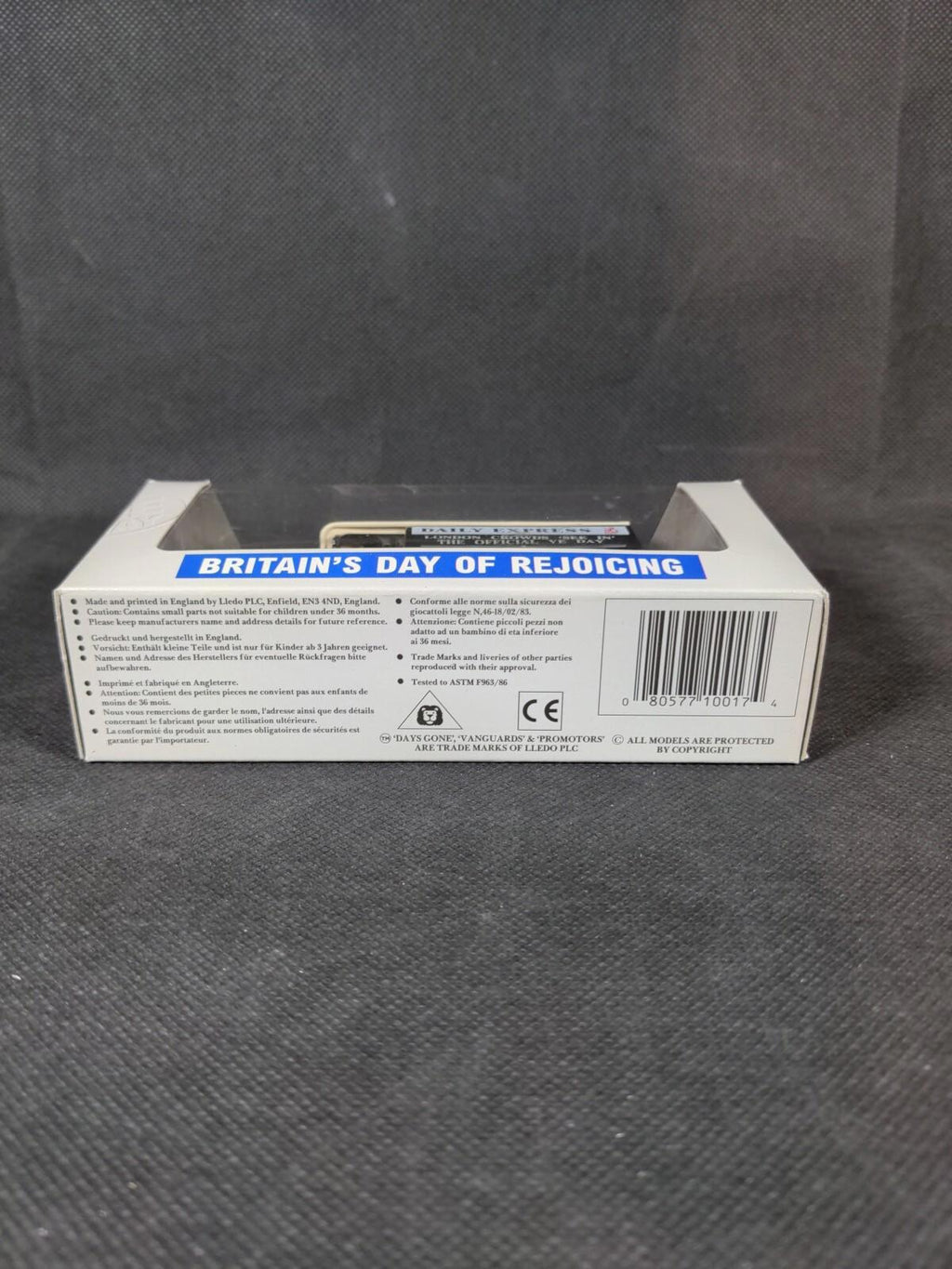 Lledo 1945 50th Anniversary VE DAY 1995 Daily Express Diecast Model Van