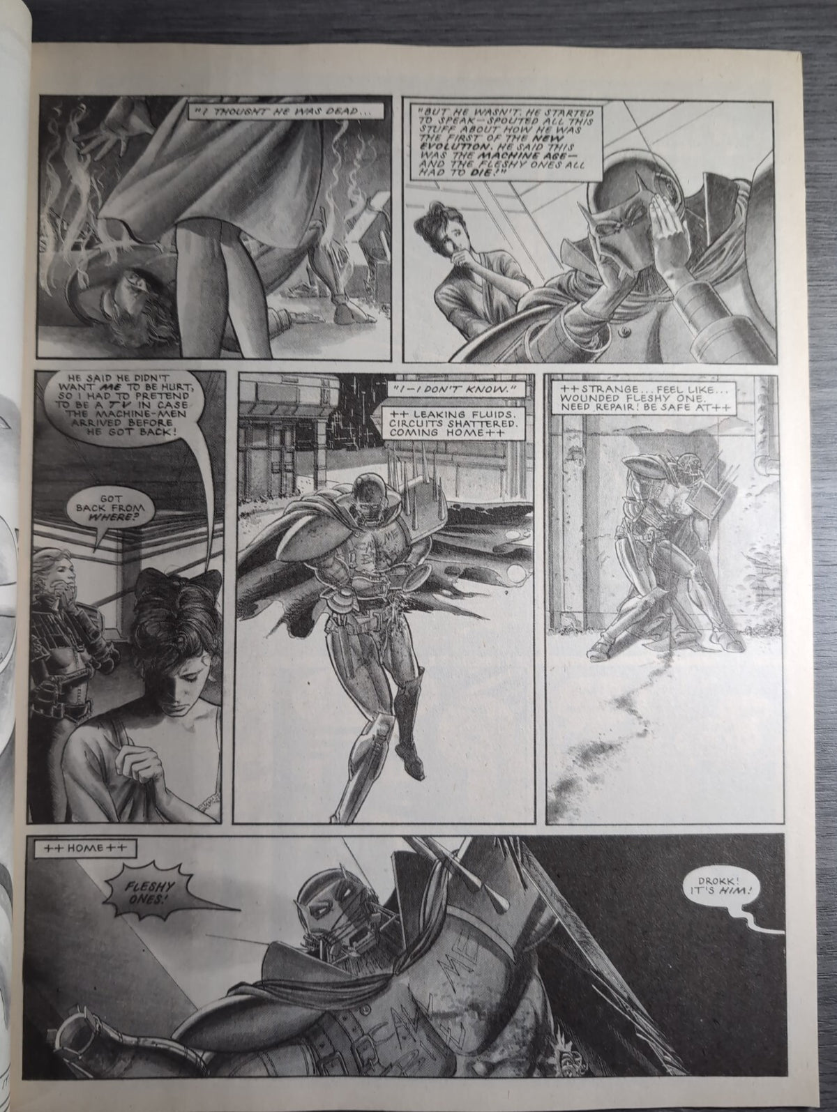 2000AD Prog 647 Featuring Judge Dread Comic 7th Oct 1989 Vintage Retro Comic - Retrorama UK