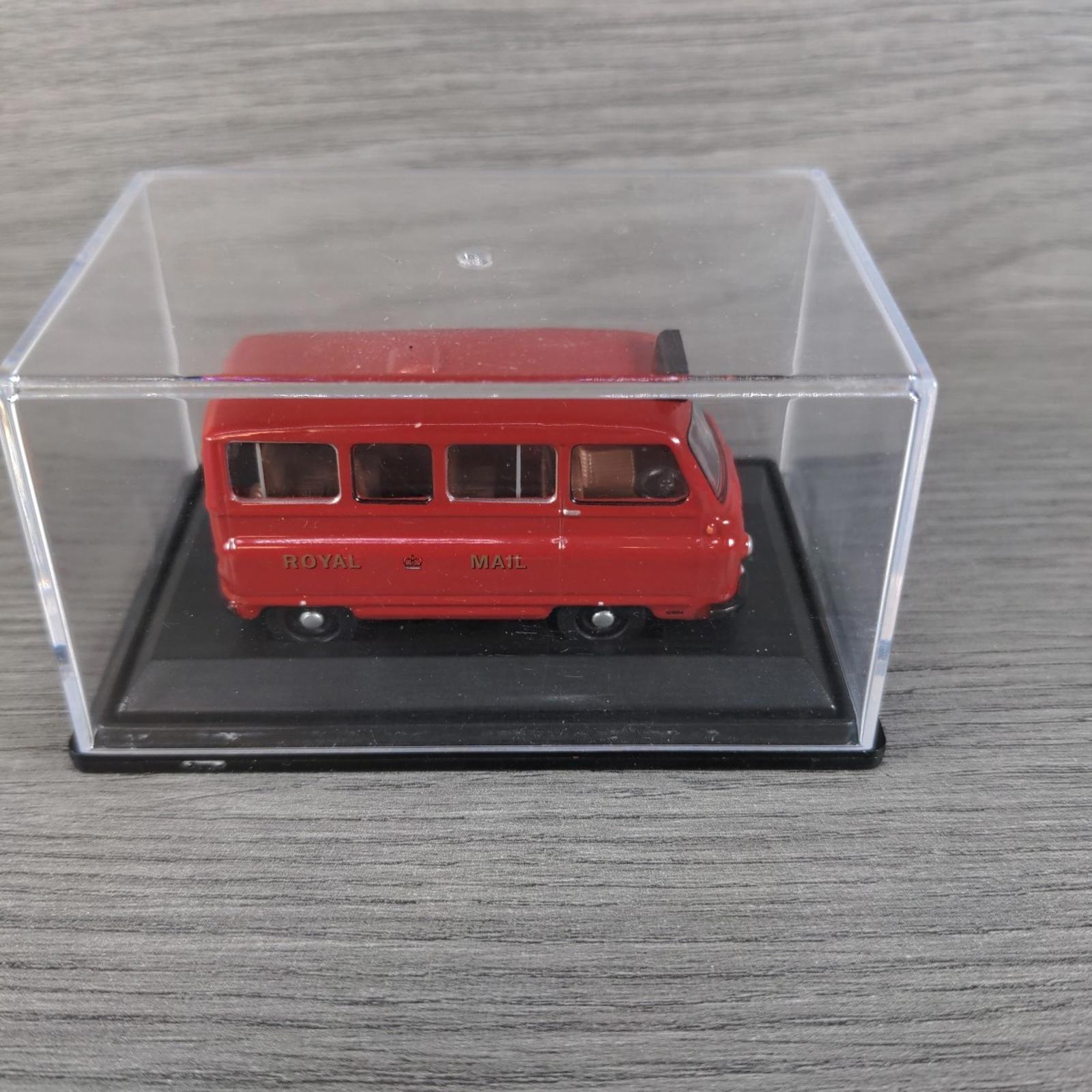 Oxford Commercials Royal Mail Morris J2 Post Bus 1:76 Scale Die-Cast Model