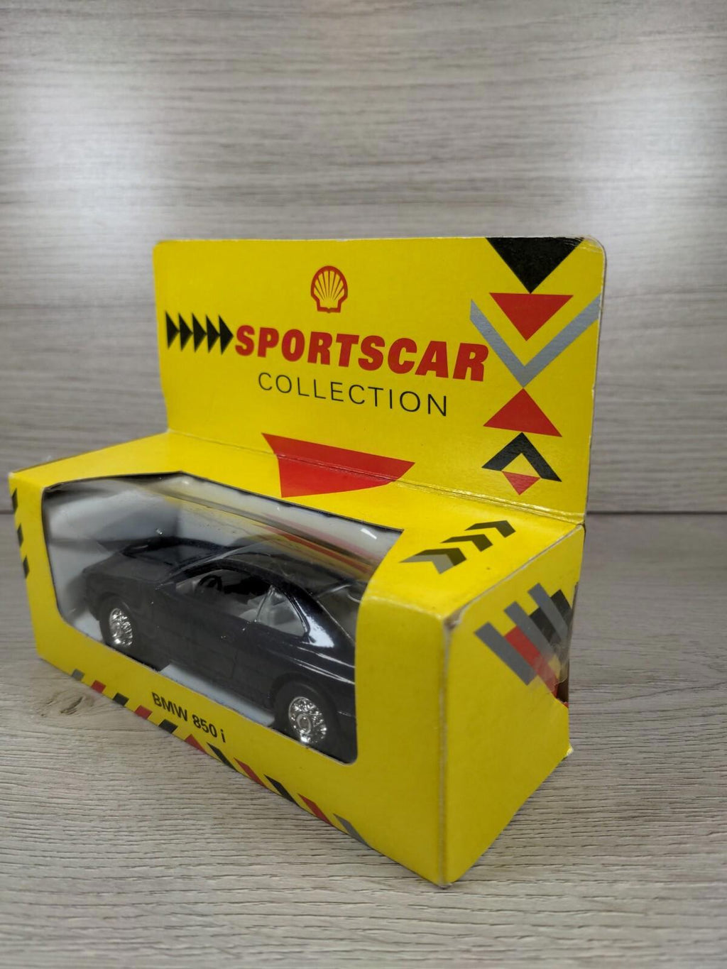 Shell Garage Sports Car Collection BMW 850 I Vintage Dicast Car - Retrorama UK