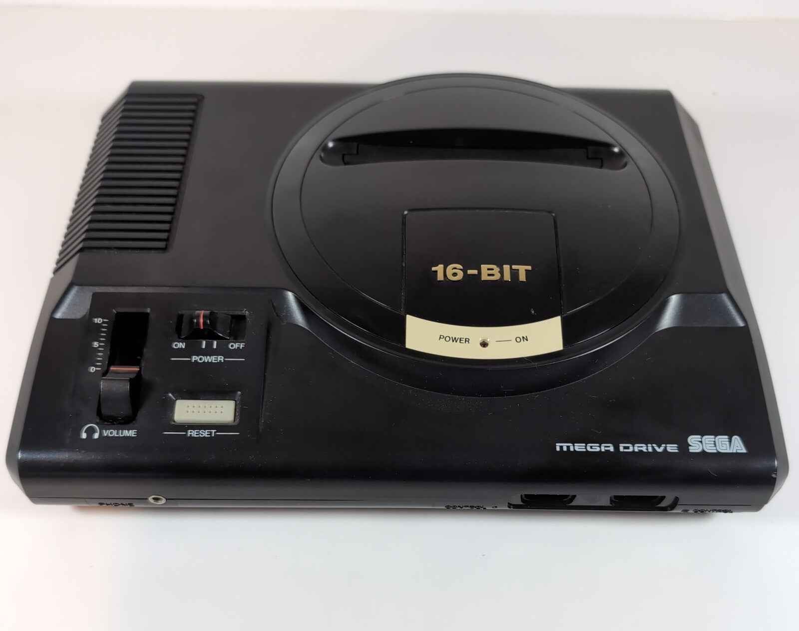 Sega Mega Drive Console 16- BIT UK PAL Region Retro Video Gaming Fully Tested
