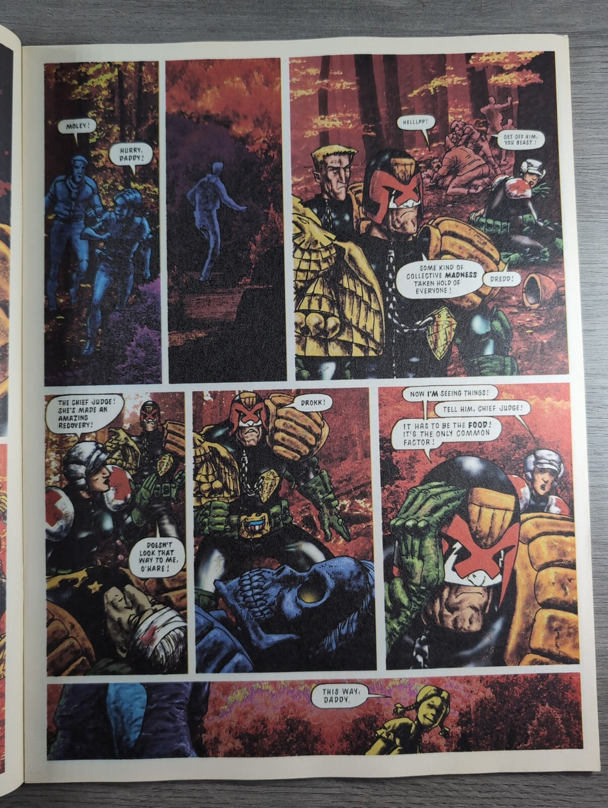 2000AD Prog 909 Featuring Judge Dredd Comic 14th Oct 1994 Vintage Retro Comic