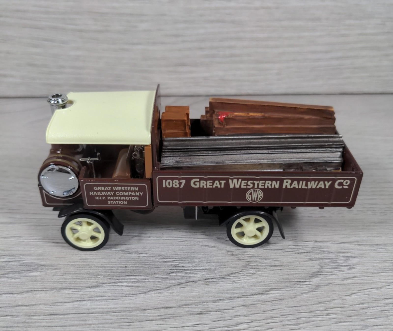 Matchbox Collectables 1917 Yorkshire Steam Wagon Diecast Model YAS11-M Vintage