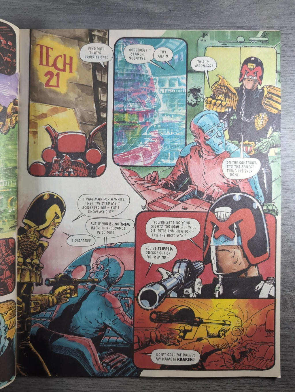 2000AD Prog 684 Featuring Judge Dredd Comic 23rd June 1990 Vintage Retro Comic