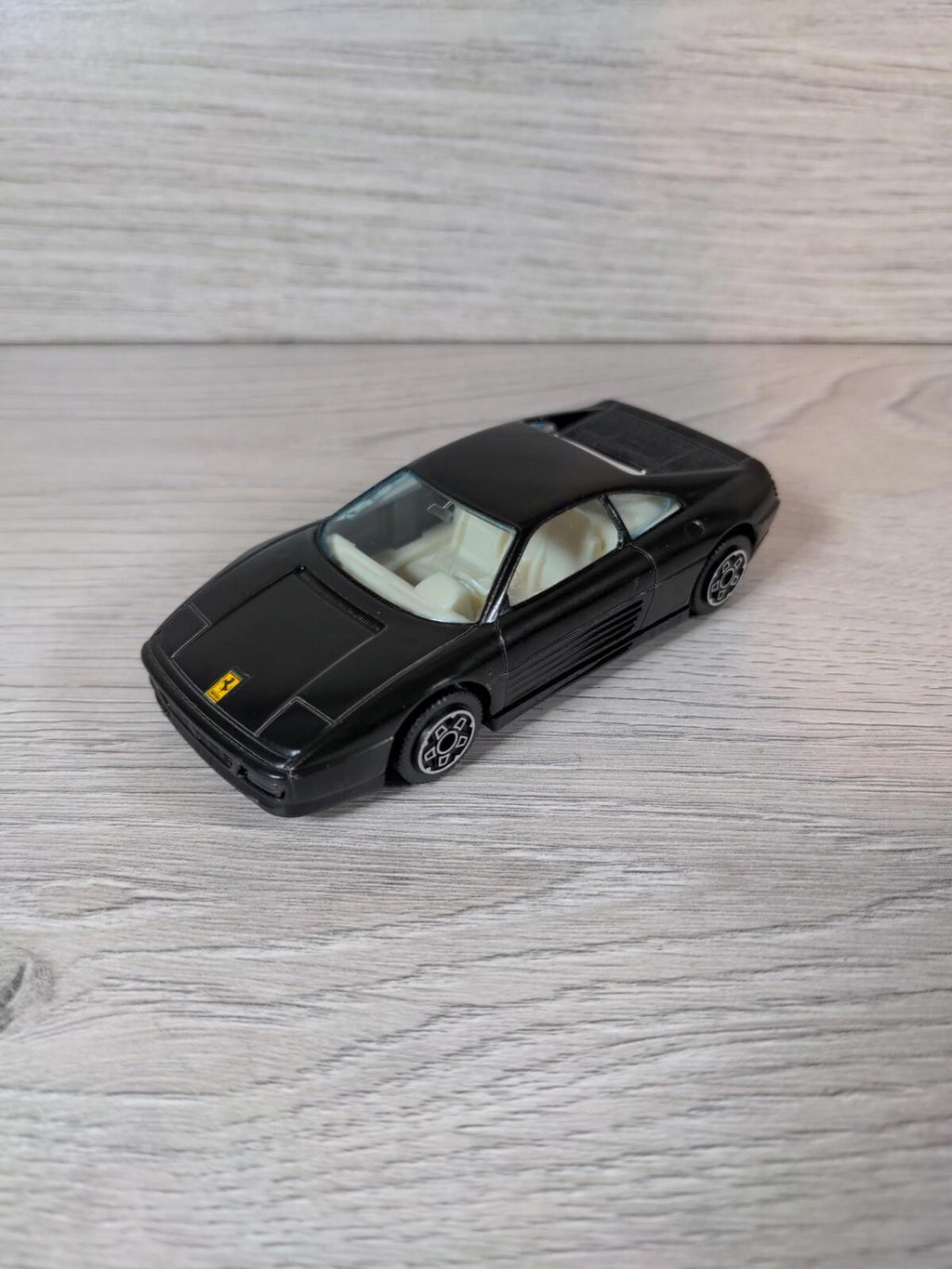 Burago 1:43 Diecast Car Ferrari 348 TB Model No 4189