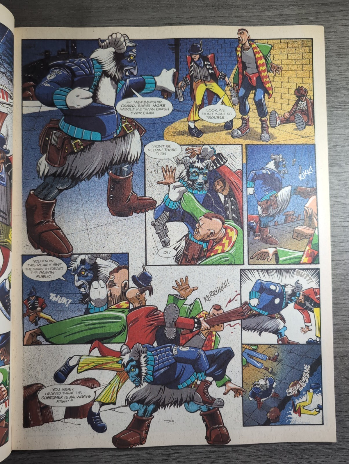 2000AD Prog 814 Featuring Judge Dredd Comic 19th Dec 1992 Vintage Retro Comic