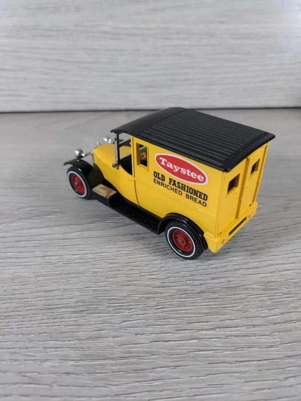Matchbox Models of Yesteryear Y-5 1927 Talbot Yellow Diecast Van 1:43 Scale - Retrorama UK