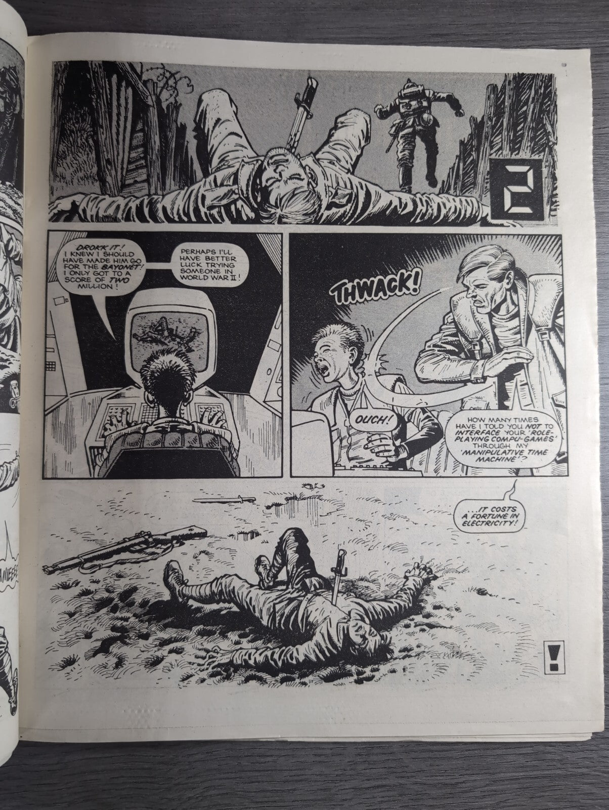 2000AD Prog 464 Featuring Judge Dread Comic 5th April 1986 Vintage Retro Comic