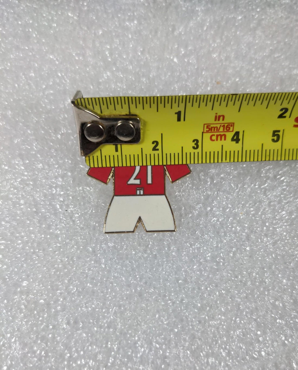 Manchester United Football Club Dong No21 Shirt Enamel Pin Badge - Retrorama UK