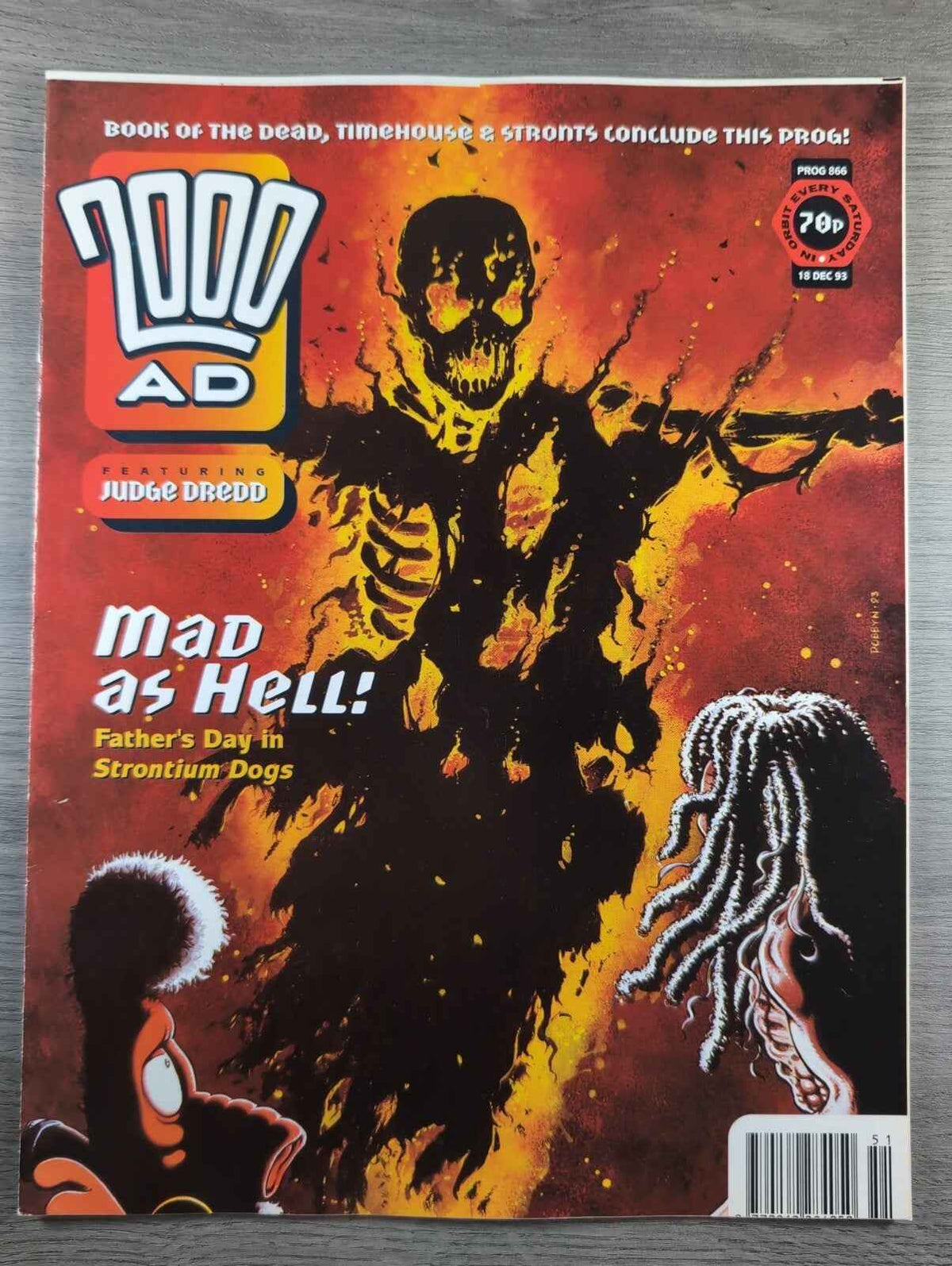 2000AD Prog 866 Featuring Judge Dredd Comic 18th Dec 1993 Vintage Retro Comic