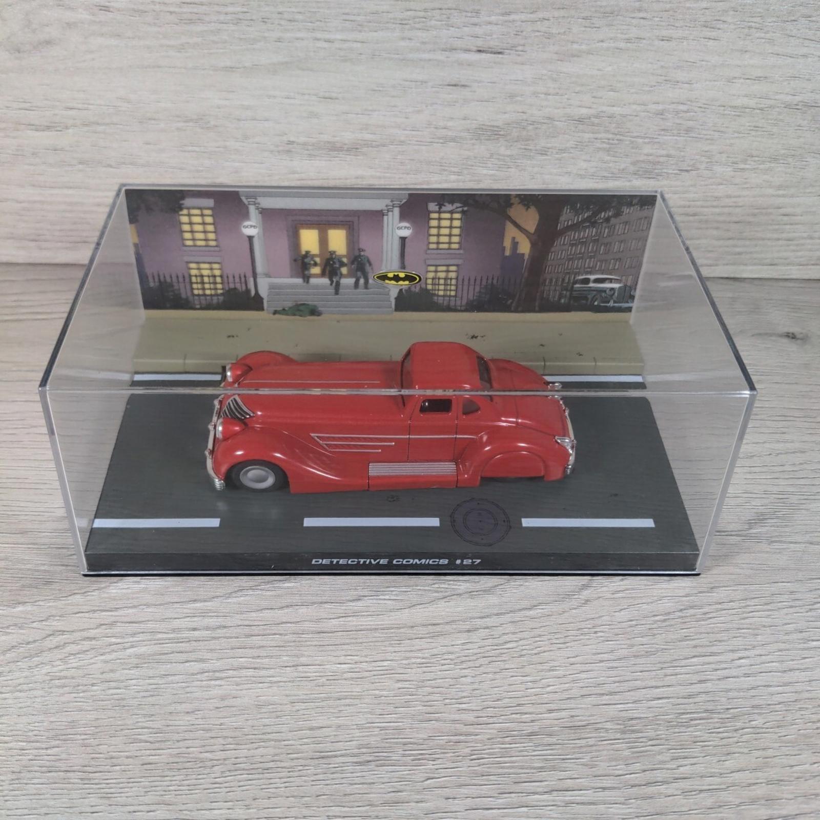 Eaglemoss Batman Automobilia Issue No 12 Detective Comics #27 DC Comics