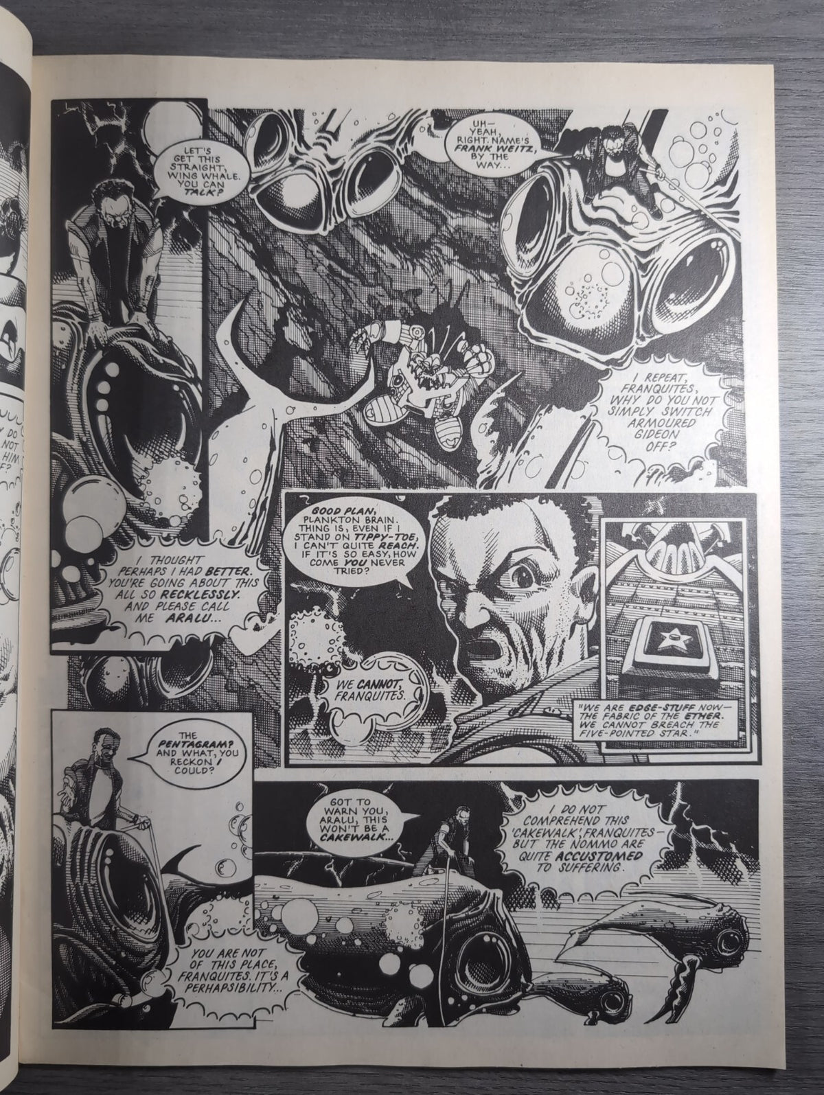 2000AD Prog 680 Featuring Judge Dredd Comic 26th May 1990 Vintage Retro Comic