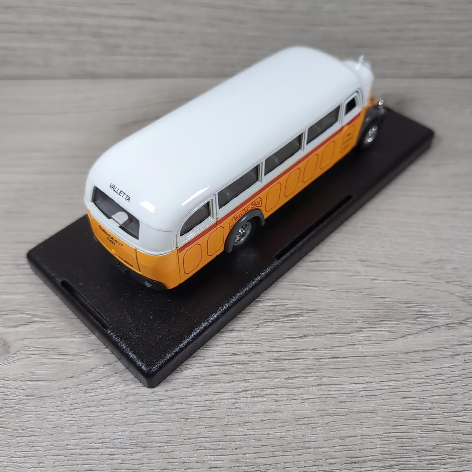 Sunnyside Collection Superior 1950 Mercedes Benz Omnibus O 3500