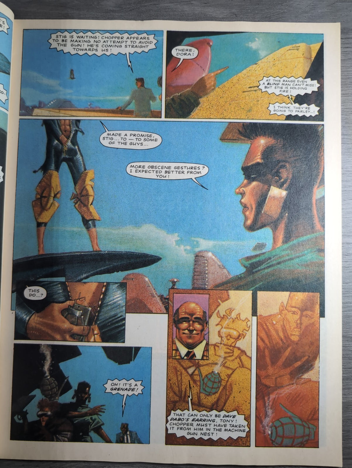 2000AD Prog 665 Featuring Judge Dread Comic 10th Feb 1990 Vintage Retro Comic - Retrorama UK