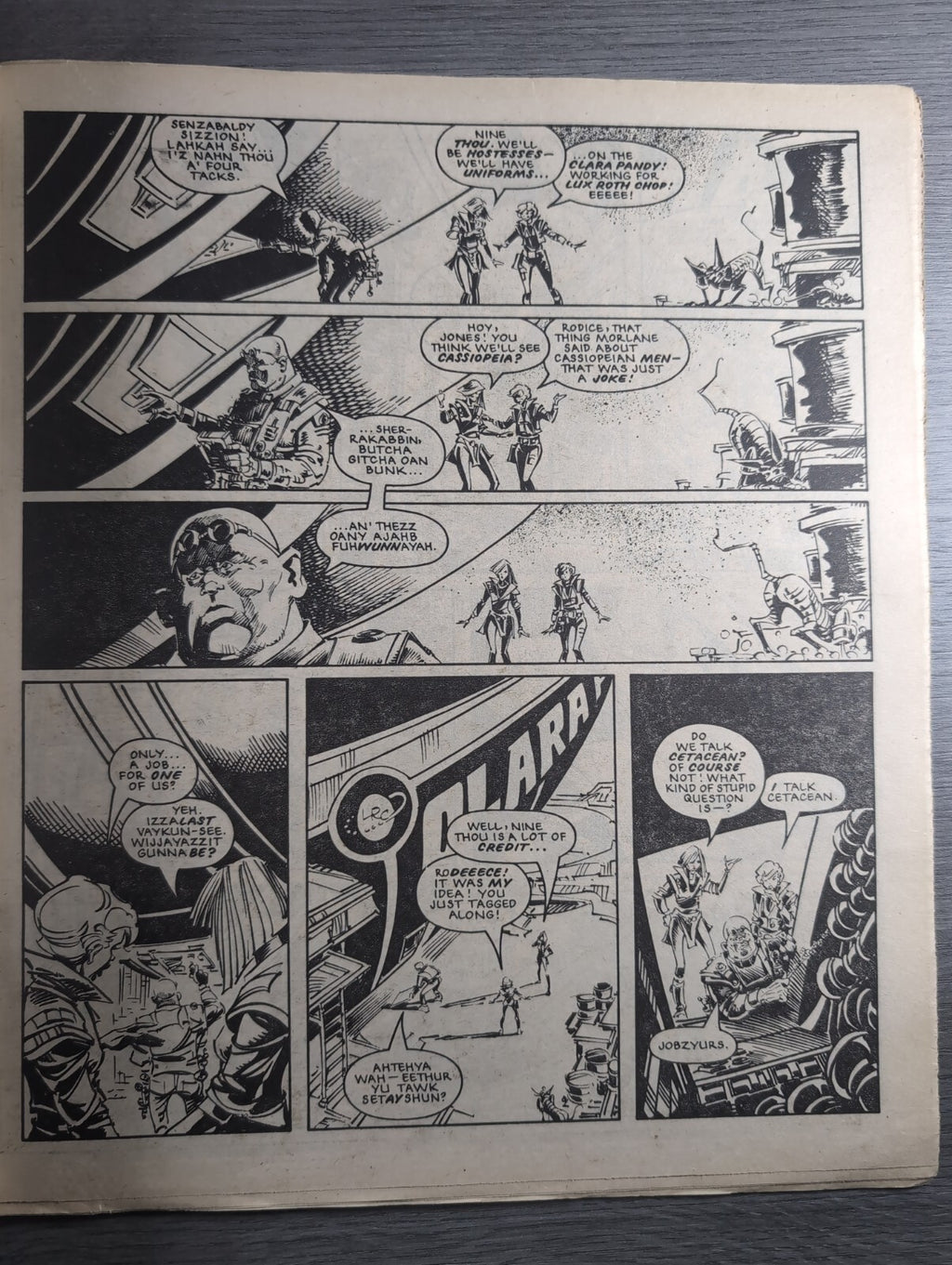 2000AD Prog 385 Featuring Judge Dredd Comic 29th Sept 1984 Vintage Retro Comic