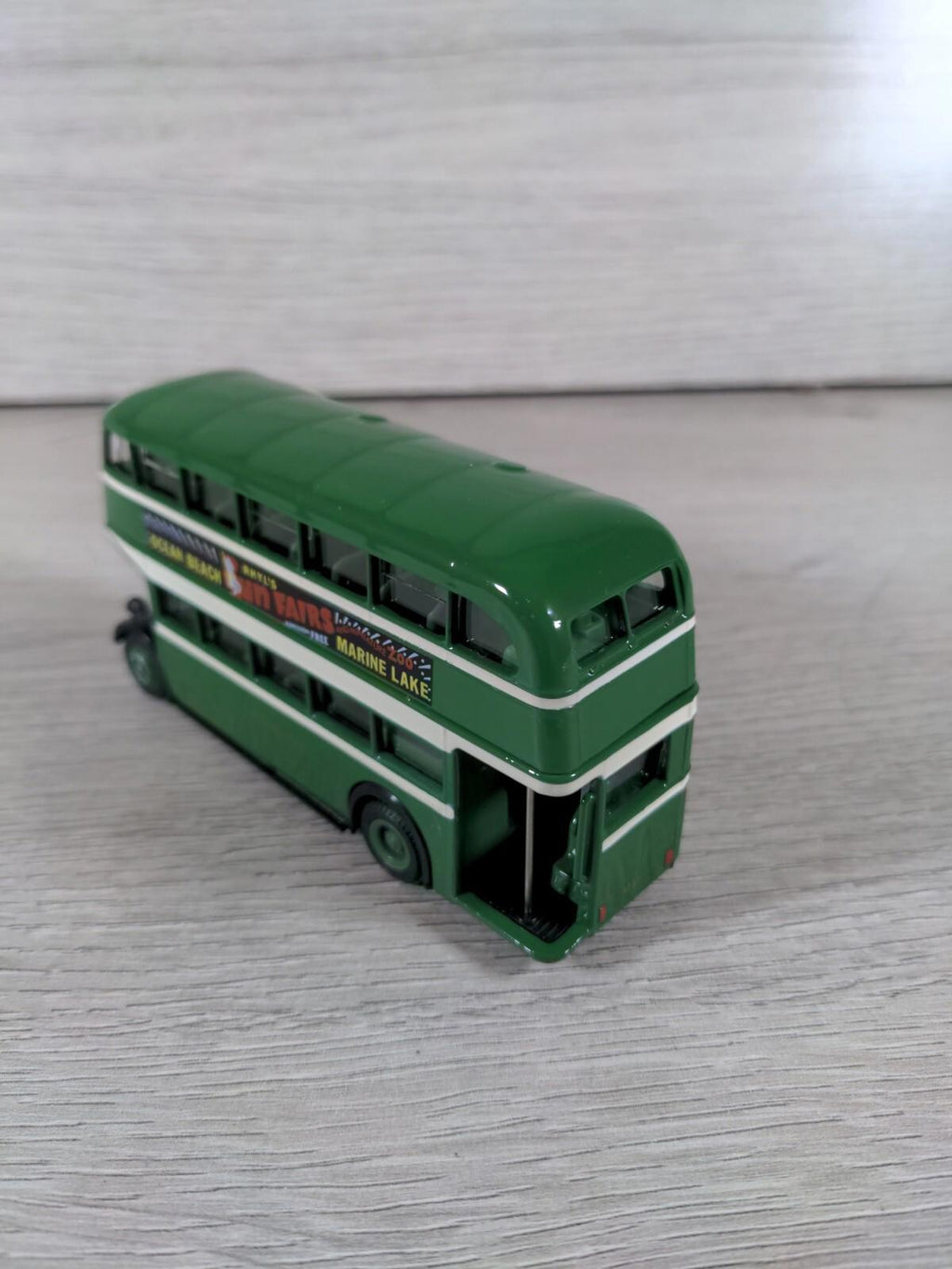 Exclusive First Editions Leyland PD2 Highbridge Crosville/Ocen Beach 16103 1:76