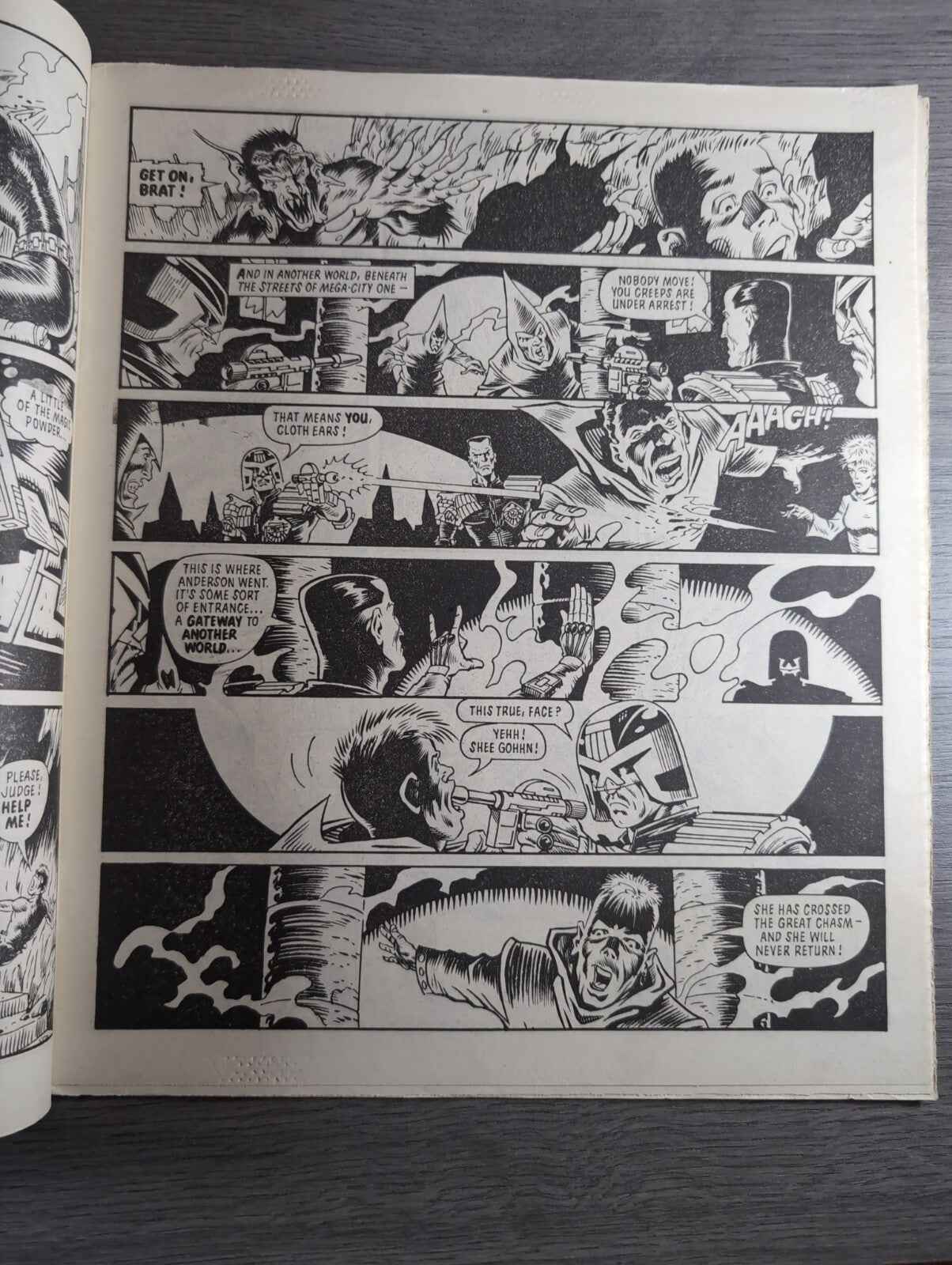 2000AD Prog 474 Featuring Juddge Dread Comic Date 14 June 1986 Vintage Comics