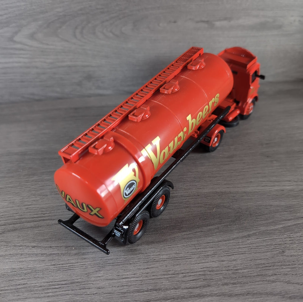 Corgi Classics 27901 Atkinson Articulated Tanker Set Vaux Breweries