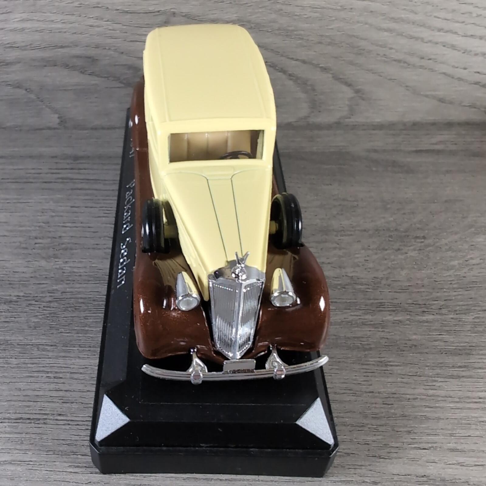 Solido Packard Sedan 4047  1:43 Scale Diecast Model Car