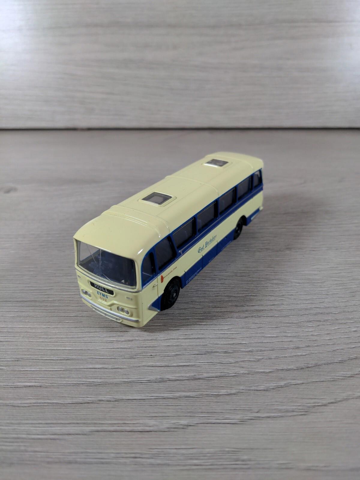 Exclusive First Editions Cavalier Coach East Yorkshire 12102 1:76 - Retrorama UK