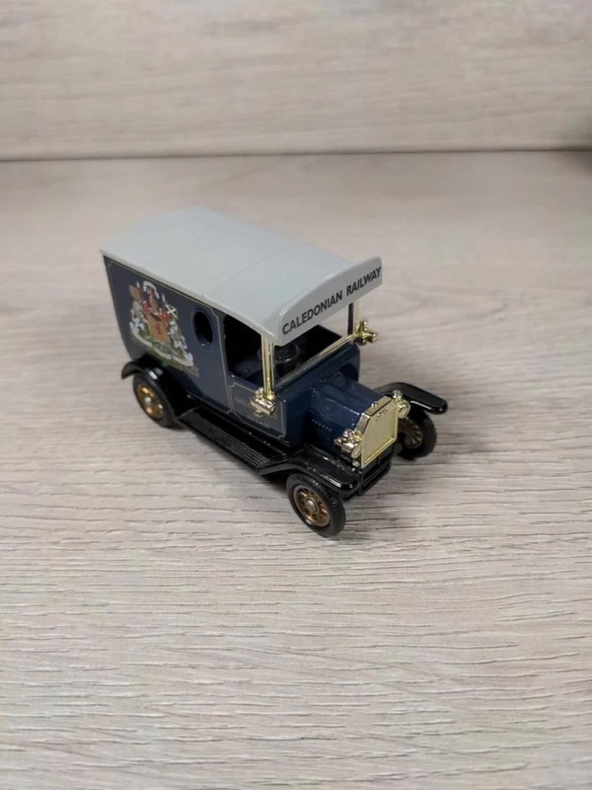 Lledo The Golden Age of Steam 1920 Diecast Model T Ford Van 6126 - Retrorama UK