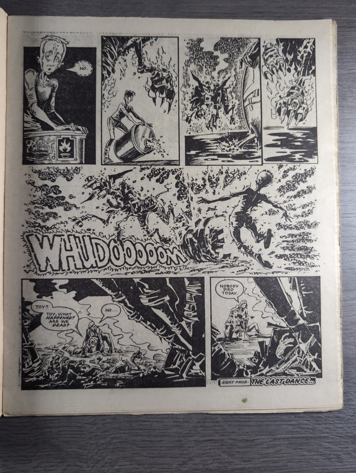 2000AD Prog 413 Featuring Judge Dread Comic 13th April 1985 Vintage Retro Comic
