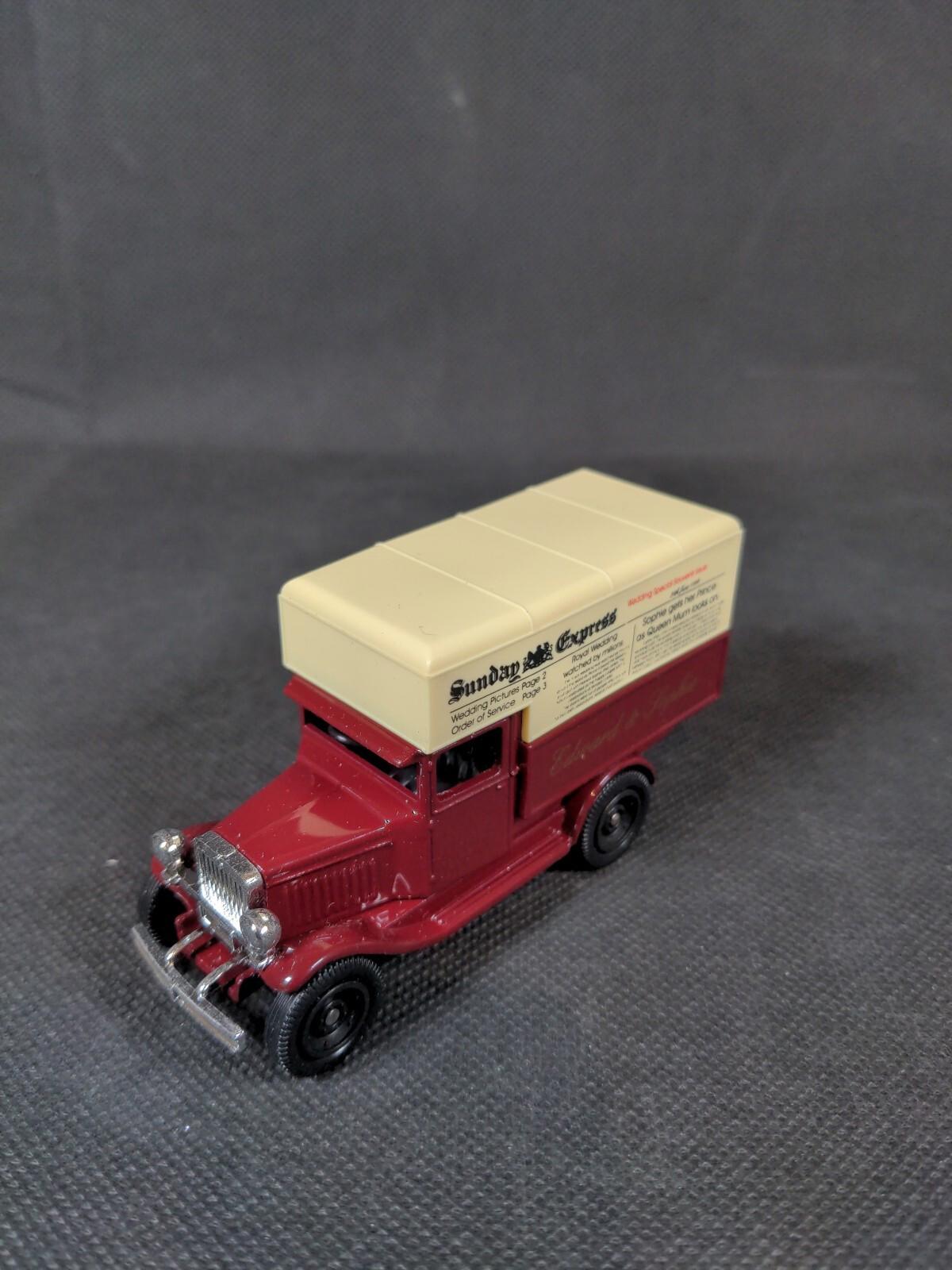 Oxford Diecast - Ltd Edition 1:43 Express Royal Collection Model C024