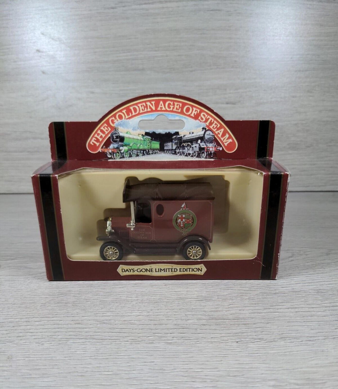Lledo The Golden Age of Steam 1920 Model T Ford Van 6118 L & SW Railway