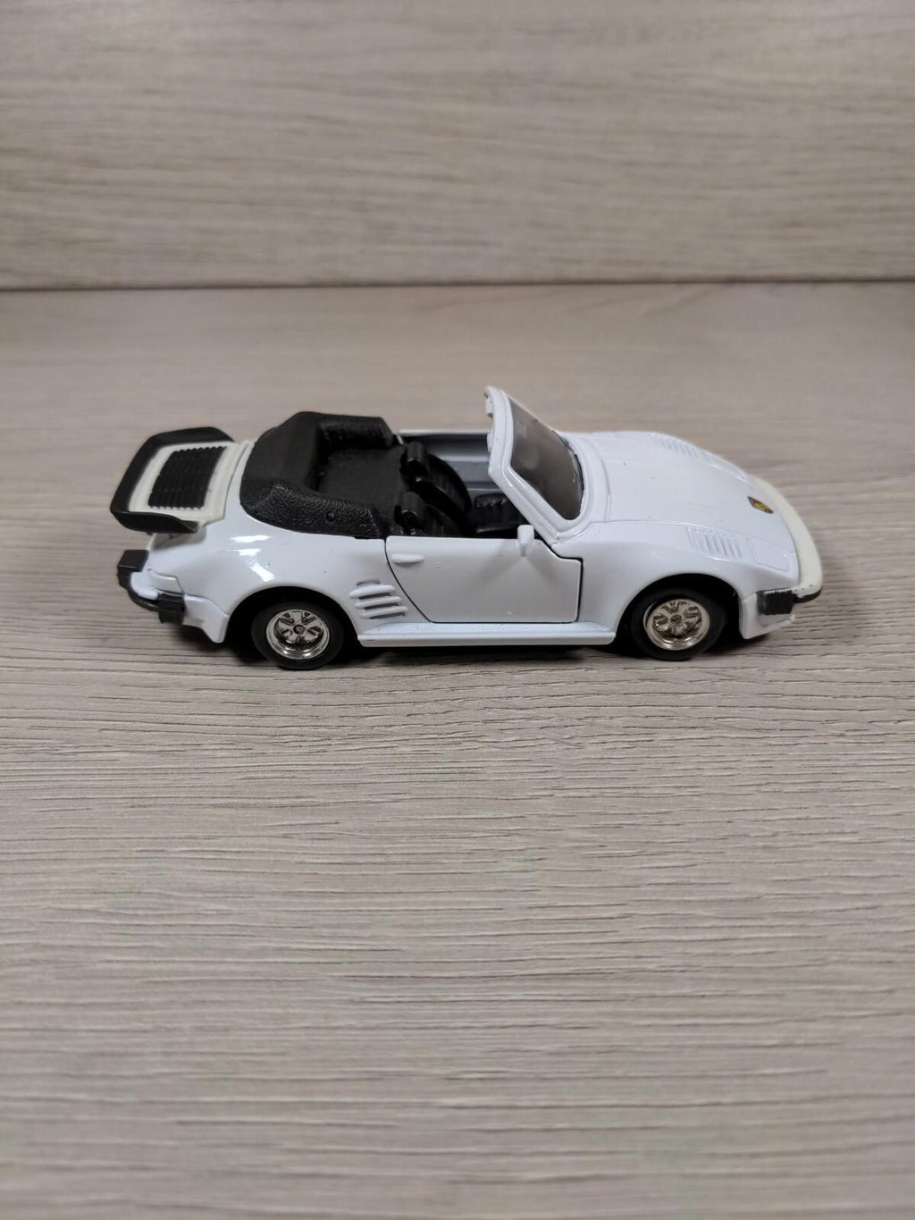 Shell Garage Classic Sports Car Collection Porsche 911 Turbo Cabriolet