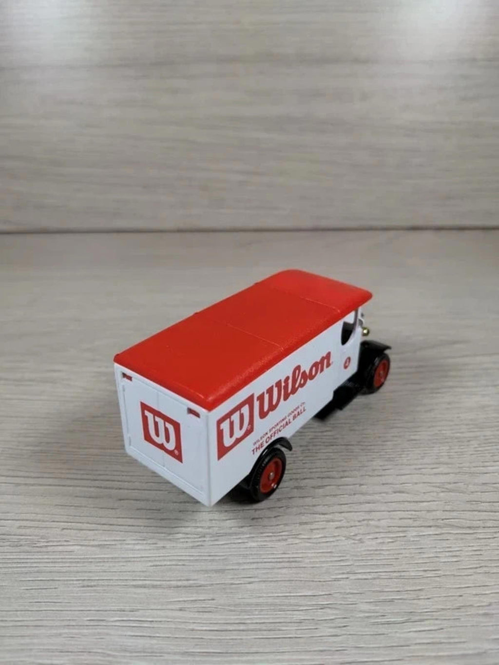 Lledo Days Gone DG043039 1931 Morris Dicast Model Van Wilsons - Retrorama UK