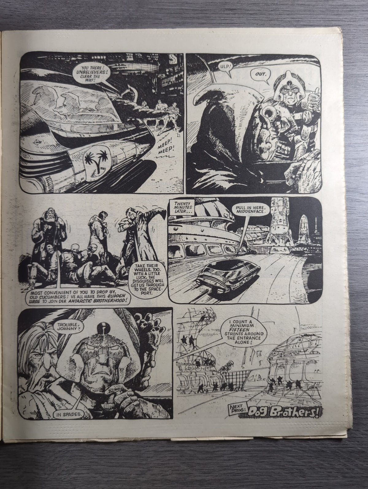2000AD Prog 372 Featuring Judge Dredd Comic 9th June 1984 Vintage Retro Comic