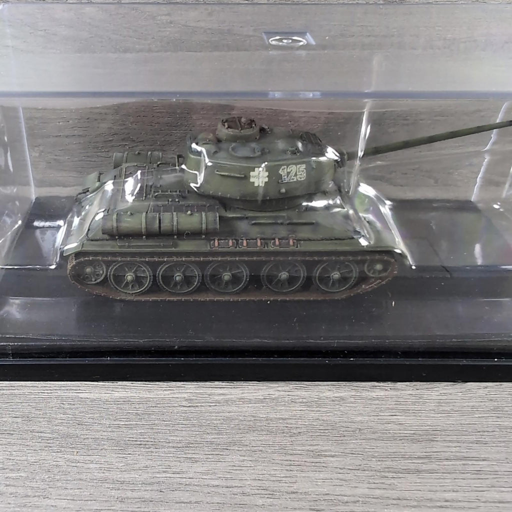 Dragon Armor T34/85 MOD 1944 German Army Poland 1944 1:72 Scale Model