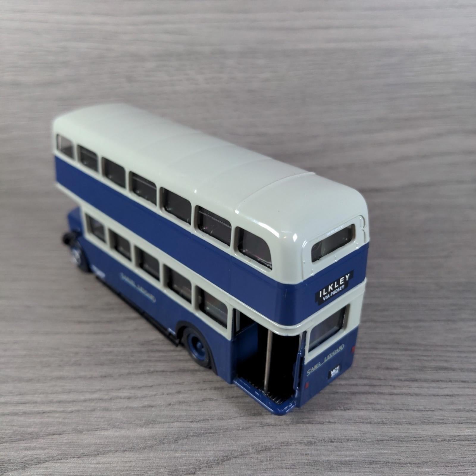 Exclusive First Editions AEC Regent V Samuel Ledgard E19705 1:76 Diecast Model