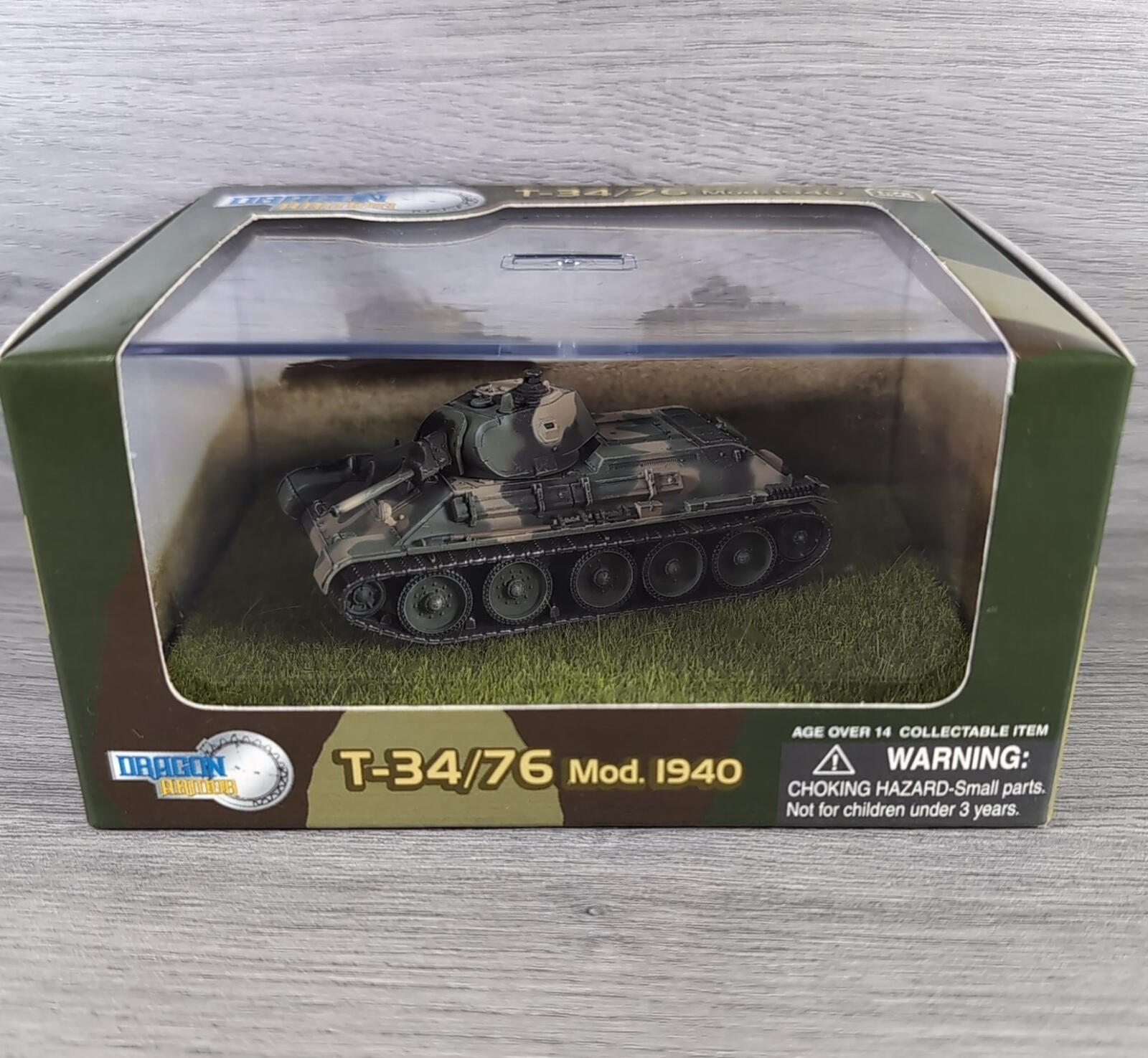 Dragon Armor T-34/76 Mod. 1940 1st Moscow Rifle Division 1941 1:72 Scale 60149