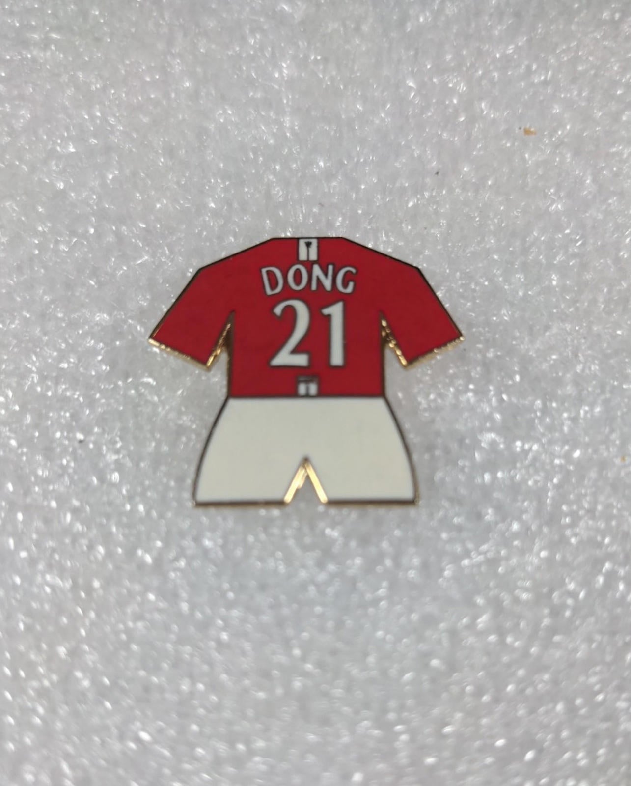 Manchester United Football Club Dong No21 Shirt Enamel Pin Badge - Retrorama UK