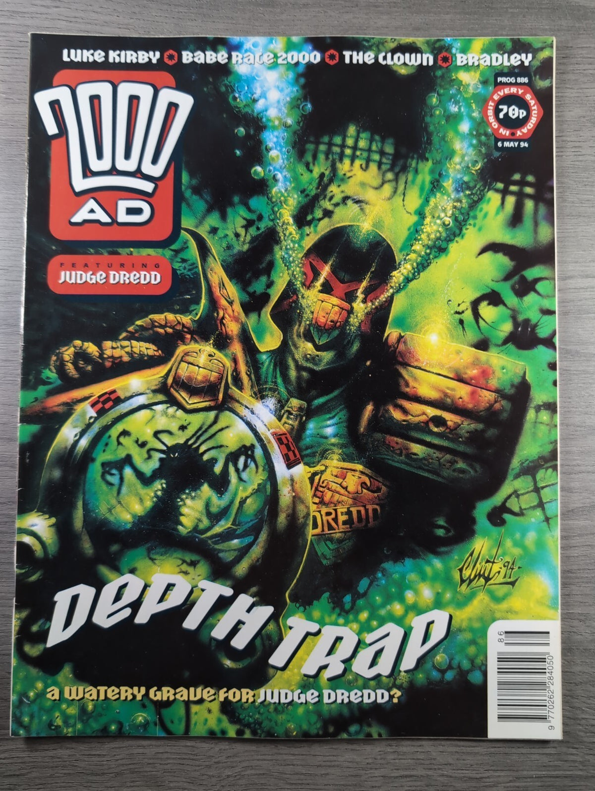 2000AD Prog 886 Featuring Judge Dredd Comic 6th May 1994 Vintage Retro Comic