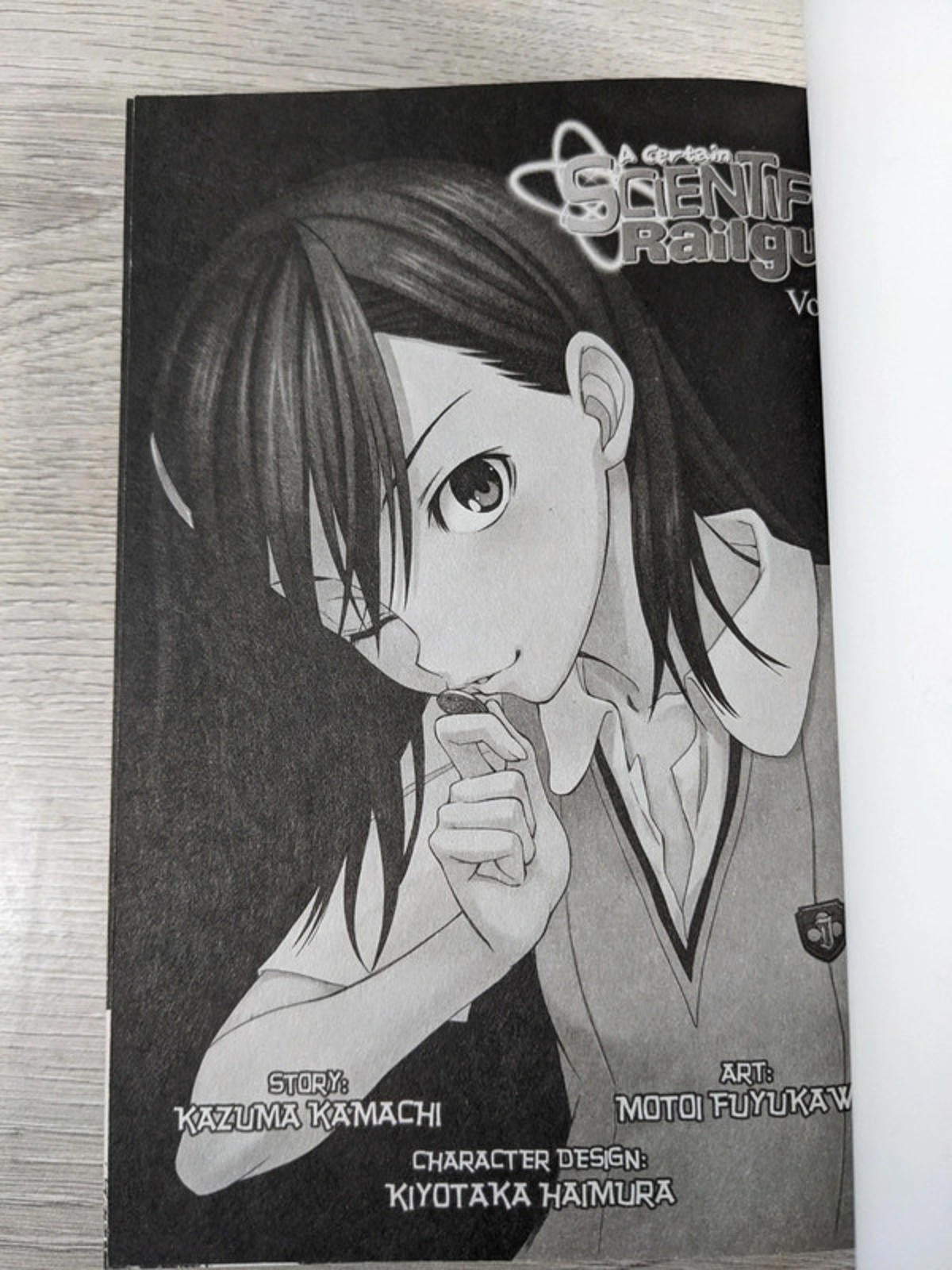 A Certain Scientific Railgun: Volume 5 by Kazuma Kamachi Manga Paperback 2012
