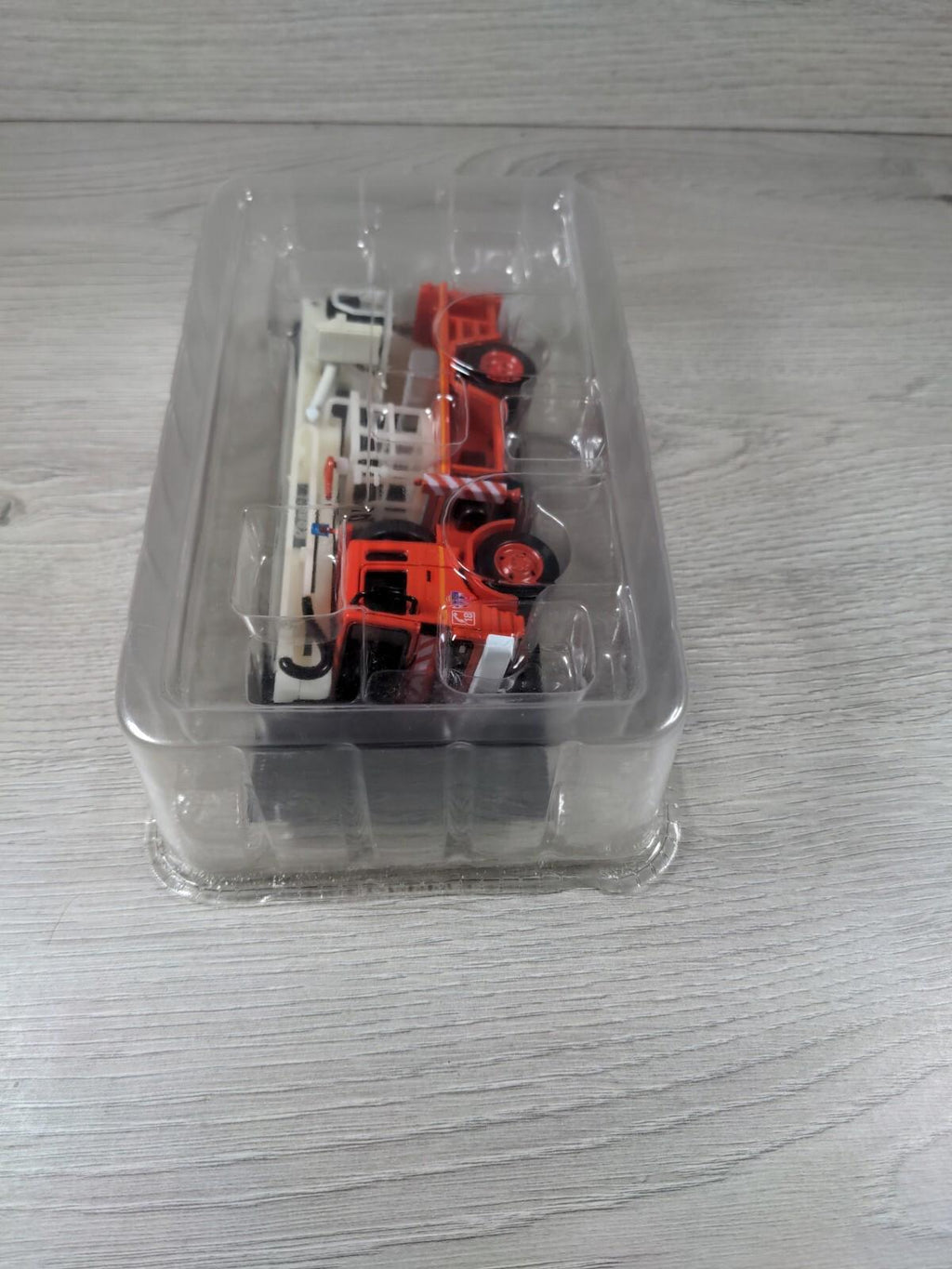 Del Prado Fire Engines of the World 1995 CBEA 18M Renault 1:64 Scale Sealed