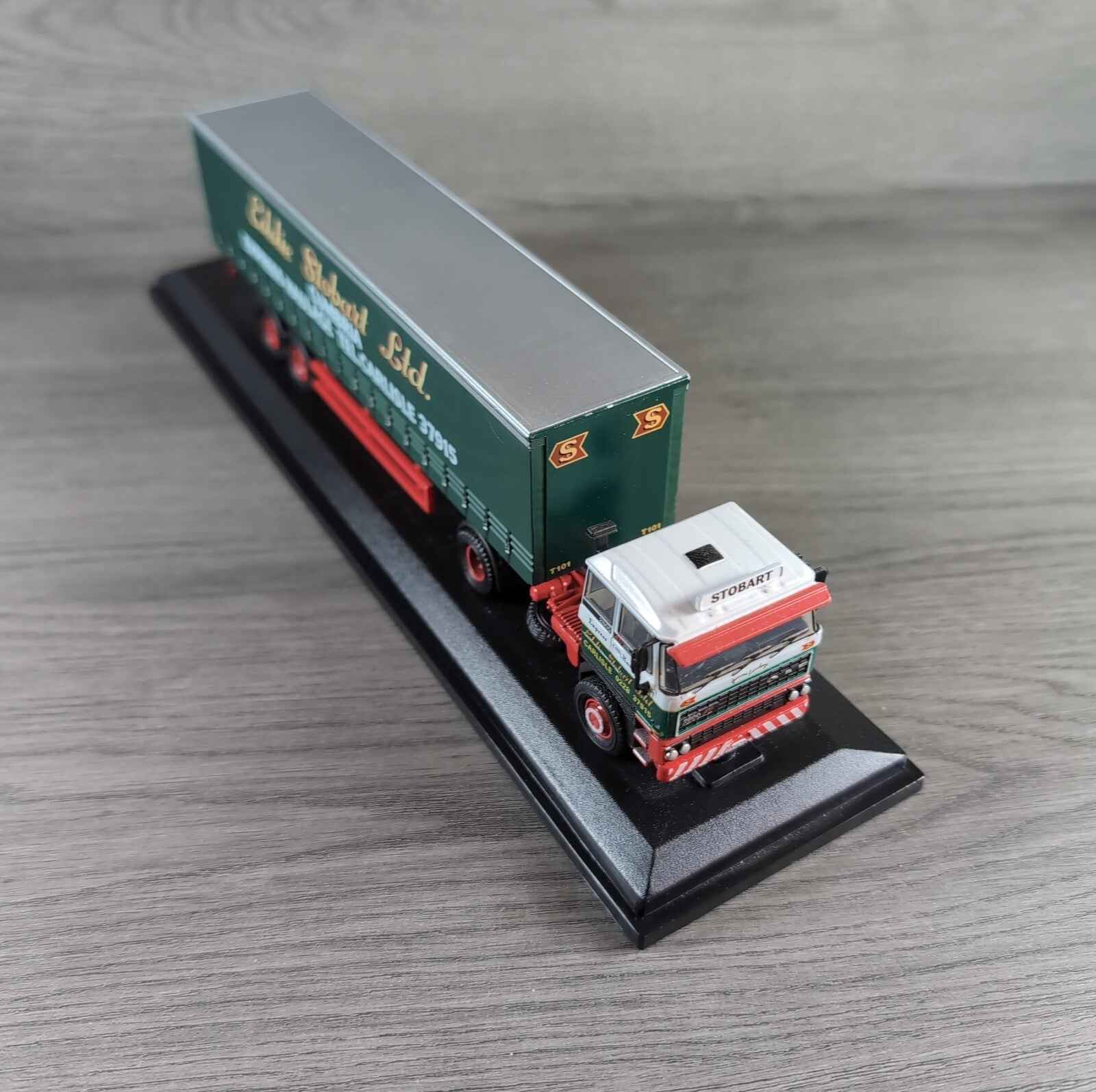 Atlas Editions Eddie Stobart Daf 2800 Curtainside Gemma Lindsay T101 1:76 Scale